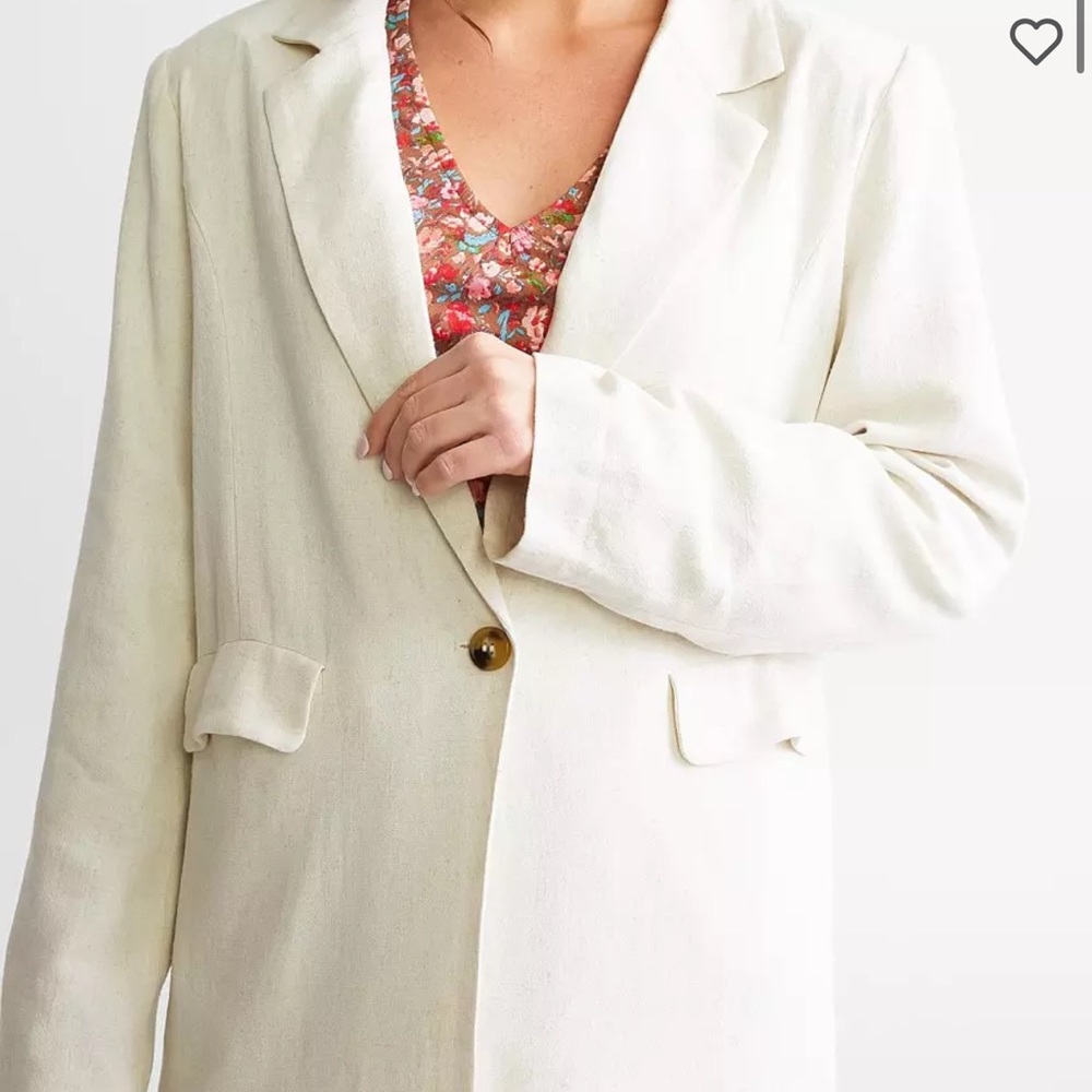 Buckle Blazer - Picture 4 of 7